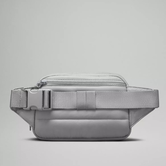 NWT Lululemon Everywhere Wunder Puff Belt Bag - Picture 7 of 11